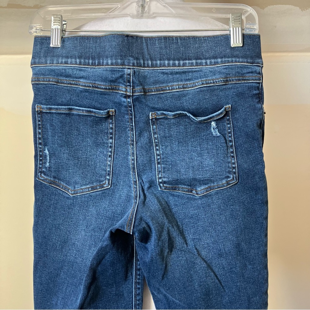 Spanx Distressed High Rise Pull on Ankle Skinny Denim Jeans size Medium - Picture 9 of 9